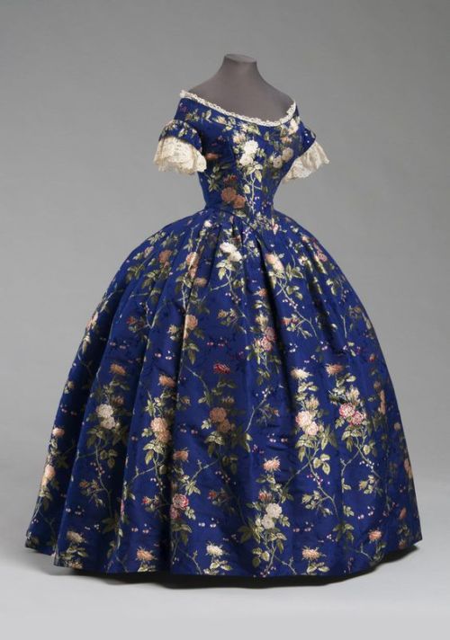 Woman&rsquo;s Dress: Bodice, Skirt and Underbodice Artist/maker unknown, American Date: c. 1850 