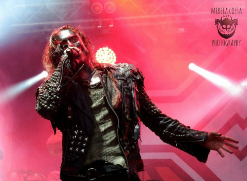 hotvikingcruises:  TURISAS on Flickr. Mathias Nygård - Wanaja Festival, Hämeenlinna (Finland) 19 Jul