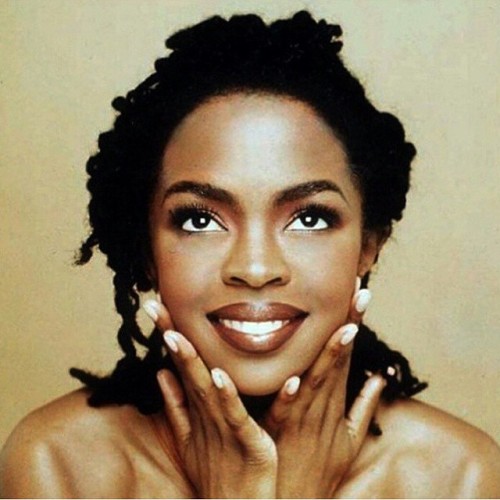 Happy Belated Birthday to Ms. Lauryn Hill #laurynhill #singer 2FroChicks #kinkycurls #curlyhair #afr