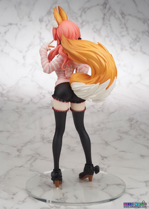 Fate/EXTRA CCC – Caster Casual Wear Version 1/7 PVC Sexy Hot Ecchi Figure  Thanks to NekoMagic / Reddit.com/r/SexyFiguresNews  PS: If you want, please support me on Patreon, it will help a lot in getting new figures (like her) and updating more and