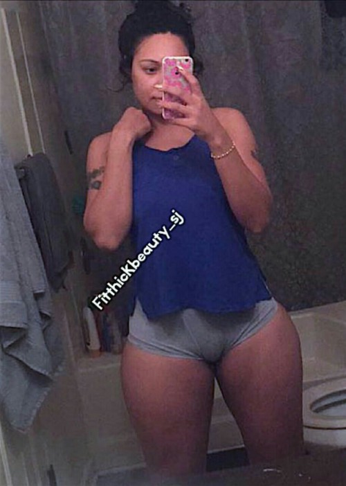 everydayphotos77:  fitthickbeauty_sj