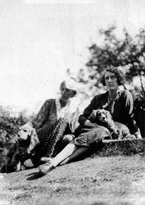 lugubriousgame:Virginia Woolf with her friend (and also lover) Vita Sackville-West at Monk’s House i