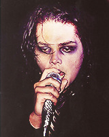 tonightwillitevercome:           Gerard + purple makeup           