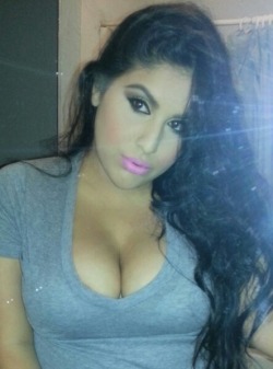 astoldbyclitliquor:  She looks Kim K-ish