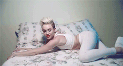 https://69.media.tumblr.com/b89198449a8b233e1238ddc838e0e3c7/tumblr_mptolv4ElK1s1xga6o2_250.gif