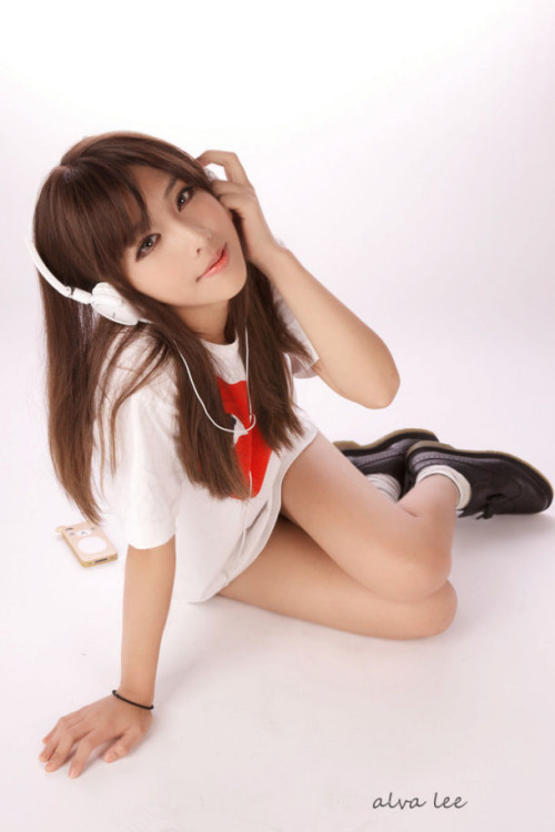 sexxycute:  Alva Lee 