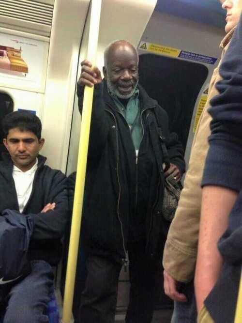 moisemorancy:  marcusblaque: Joseph Marcell (best known as ‘Geoffrey’ on The Fresh Prince of Bel-Air) on the tube in London  Sneak diss legend.