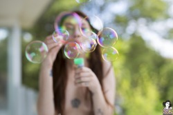 hopefulsgmx:  Gatete - Bubble Floyd¡Síguenos