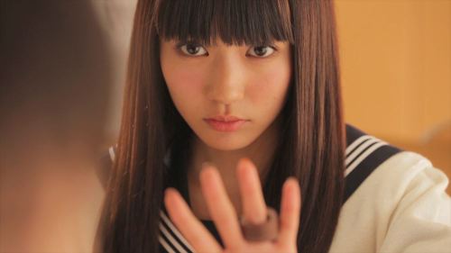 sukoyaka:  funkyfunx:  夢アド 荻野可鈴主演・ロッテ ホワイトデースペシャルムービーが公開！ | GirlsNews  -Karin