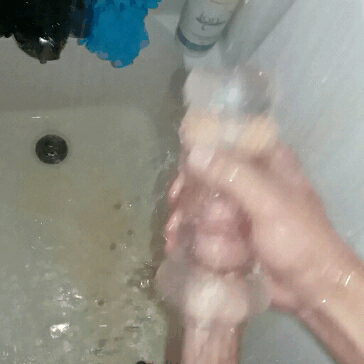 Fucking my clear pussy in the shower looks nice!