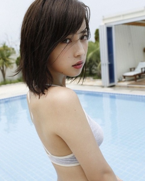 #池上紗理依 #sarii_ikegami #sexy #bikini #cute #girl  www.instagram.com/p/Bylga5pBRhv/?igshid=iwq