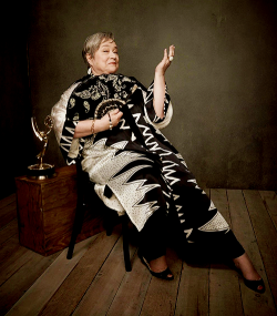 Fionagoddess:  Kathy Bates By Larry Busacca.