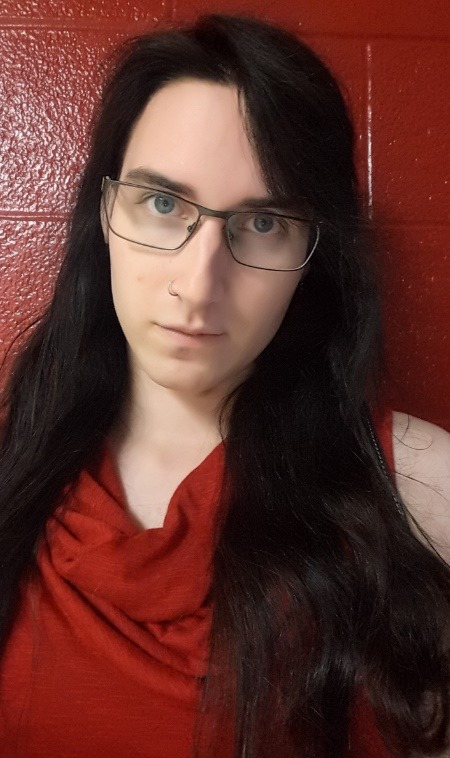 solarmetronome:  nyxfe:  Old picture but whatever, I’m cute.    you sure are!