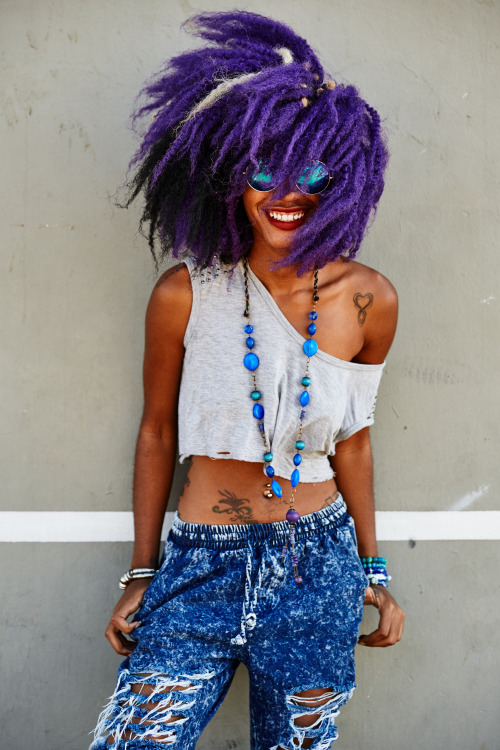 XXX myafroblues:  dinophotog:  PurPle PeoPle.. photo