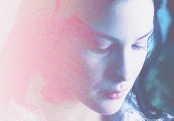 andrewserkis:  Fan Challenge: Two of Ten Relationships: Aragorn and Arwen  “…And