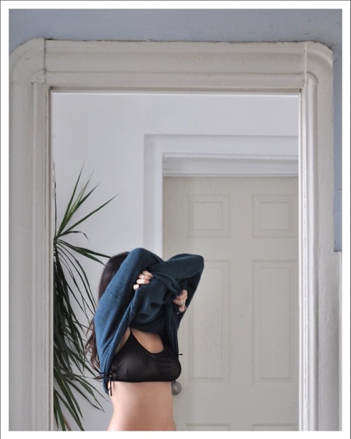 lil more @maidenmtl maidenmtl.com.....#montrealphotographer #montrealmodel #lingerie #bralette #ling