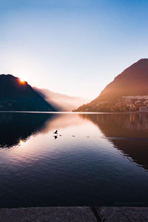 Let’s fly and discover what’s this world made of01/2017 - Lugano, SwitzerlandVetusta Morla - Punto S