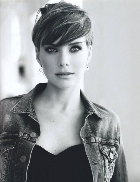 love-type-things:Andrea Osvárt for Marie Claire Hungary, February 2011