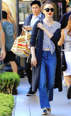 dailylilycollins:Lily Collins out and about in Beverly Hills (March 29)