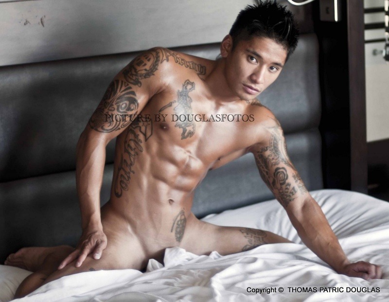 mantop10691:  20歲的美國籍亞裔紋身大屌帥哥.. Johnson
