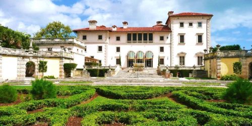 Here are a few American mansions you could tour this weekend.See more: popme.ch/6139B8LQB