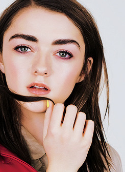 mwilliamsdaily: Maisie Williams for Glamour