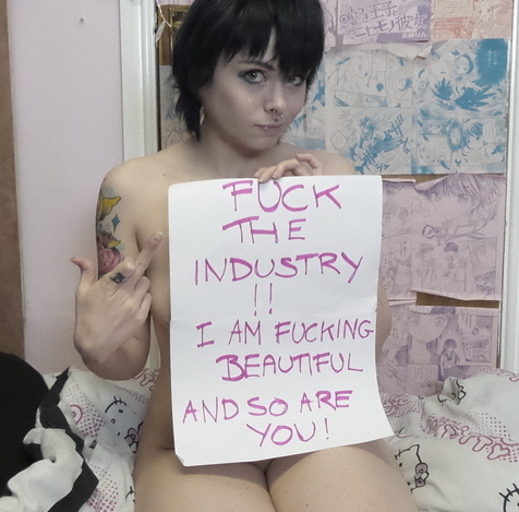 Porn undermycontr0l:  miki-quinn:  Dont let the photos