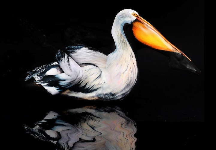 sixpenceee:    Human Figures Transformed Into Amazing Optical Illusion Body Art 