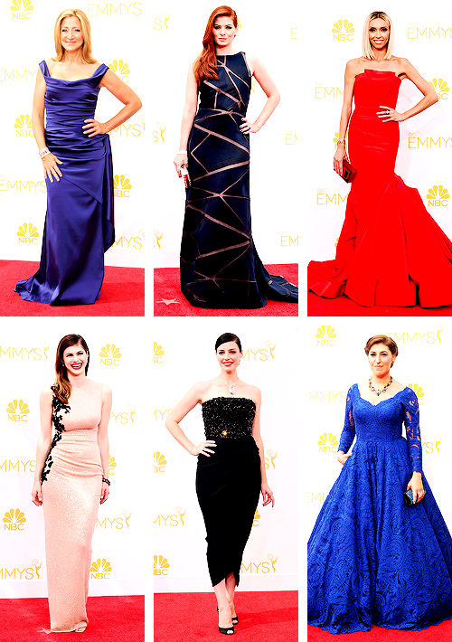 keithmikal:  adeles: The 66th Annual Primetime Emmy Awards Red Carpet (August 25, 2014)   Ahhh Debra Messing looks soooo goooood!  January Jones is Phoenix-Force-Five fierce!