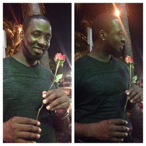 My #bodyguard being all #manly n shit ðŸ˜ƒðŸŒ¹ðŸŒš (at The Lounge Barbershop)