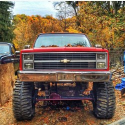 k5willy:    #squarebody #lifted #chevy  