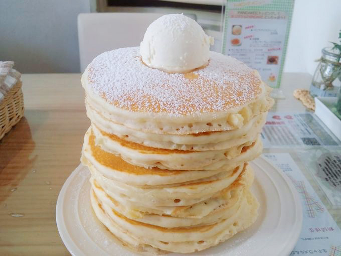 petitcho: １０段パンケーキタワー  pancake&amp;cafe 38mitsubachi  