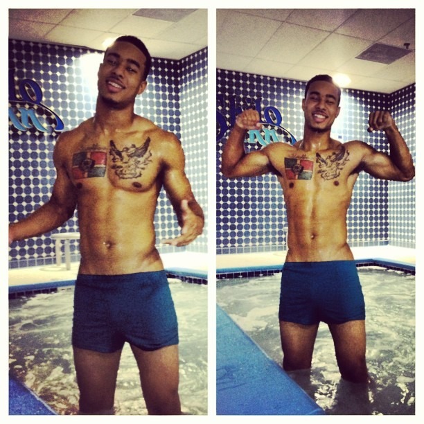 asetianvampyre:  lightskinnedboys:  Football   Sexy