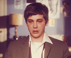 itsfinnick:      What if I wanted her to die, Candace?     