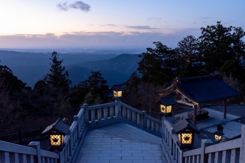 正一位秋葉神社での夜明け