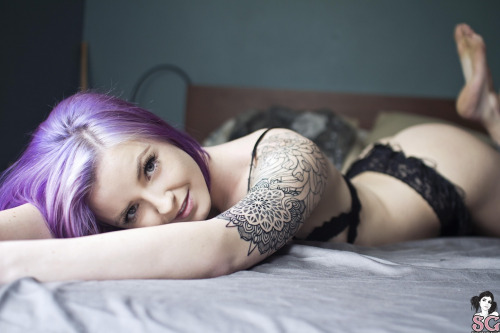 cutenudebikini:  Luka