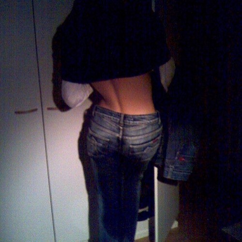Russian girls pissing and women pooping and pissing