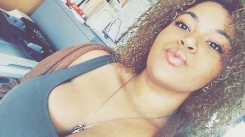 theluxuryofsilence:  Happy Wednesday everybody ✨