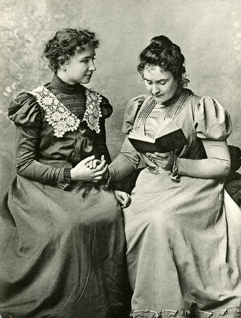 Helen Keller and her teacher Anne Sullivan