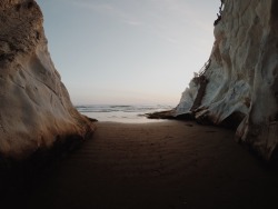 summermalia:  my favorite- caves at pismo beach, ca