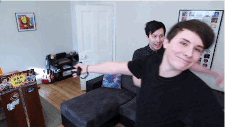 faketeamfangirl:  spot the differencedan and phil play just dance