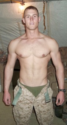 militarymencollection:  Military Men 