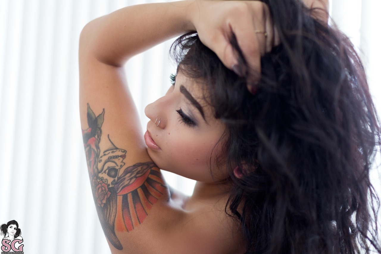 past-her-eyes:   Nalu Suicide www.suicidegirls.com/girls/nalu For South African SuicideGirls