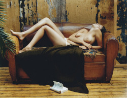 au-meme-endroit: Reclining Nude, 2000, Vanina Sorrenti