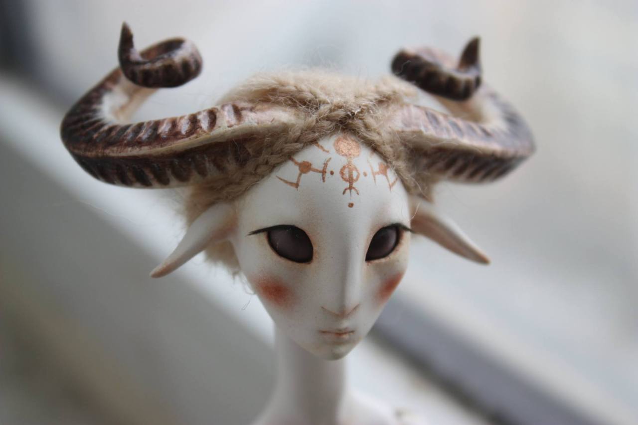 stardust-to-dust:  thesylverlining:  idrisfynn:  Solar Wind Dolls - Fauns  stardust-to-dust