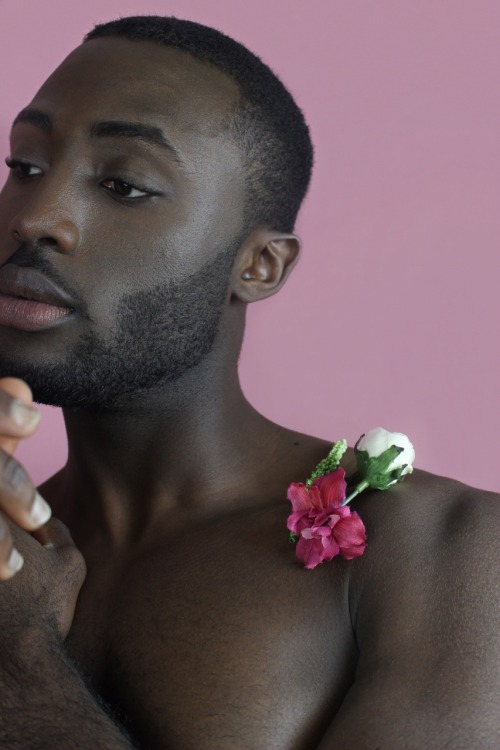 blackfashion:  IG : www.instagram.com/sethnocentric/ IG : www.instagram.com/_centris