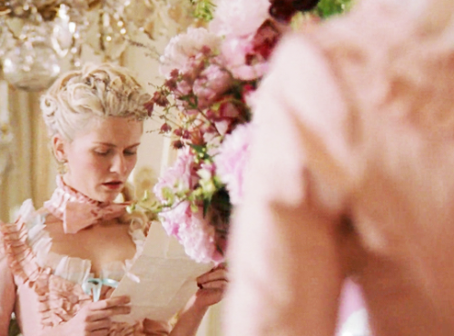 queen-calanthes:Marie Antoinette (2006) dir. Sofia Coppola