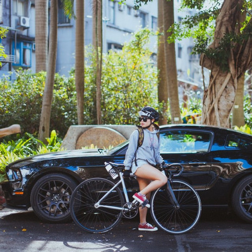 kinkicycle:. #脫韁野馬 Ride like a Mustang … #Fahrrad #Bicicleta #Bicicletta #velo #자전거 #픽시 #自転車 #ピスト #T