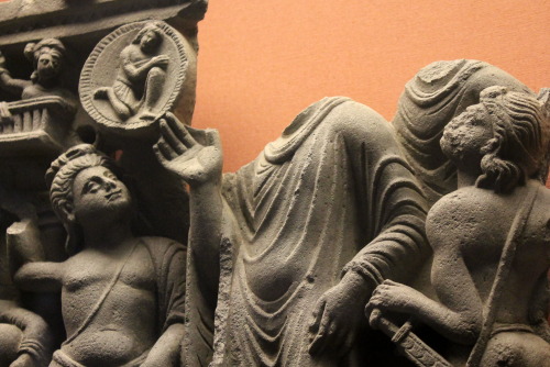 echiromani:Detail of a Buddhist sculpture group from Gandhara, Pakistan (c. 2nd or 3rd century AD).