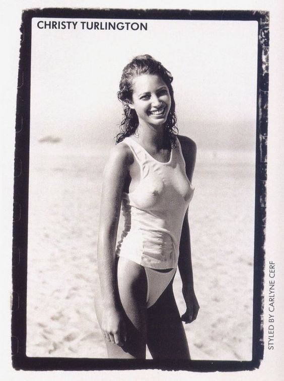 kathifee-world2:  phear:Christy Turlington | Vogue US 1988   ❣..